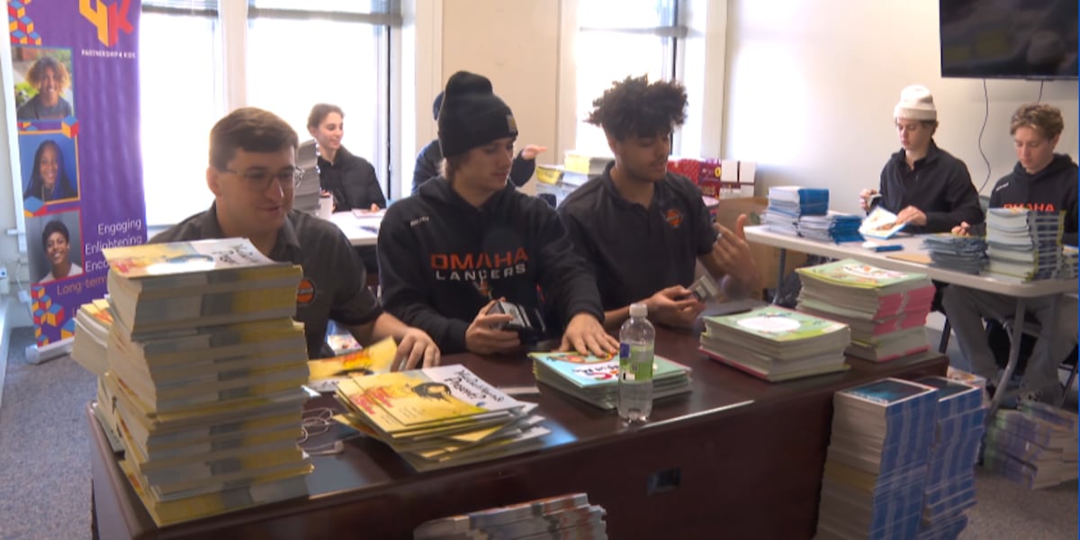 Omaha Lancers volunteer to help local student literacy program [Video]