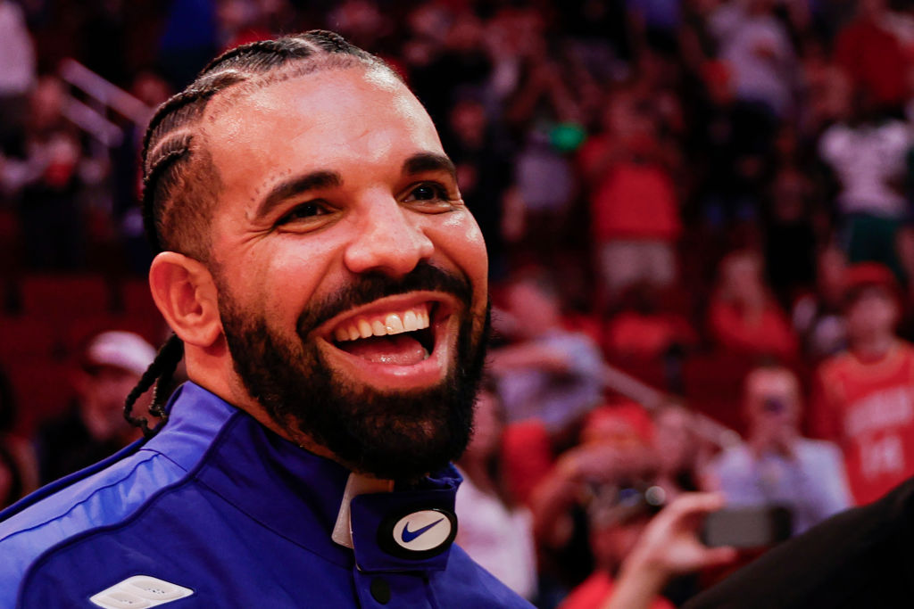 Drake Unveils New NFL Collaboration Ahead Of Kendrick Lamar Show [Video]