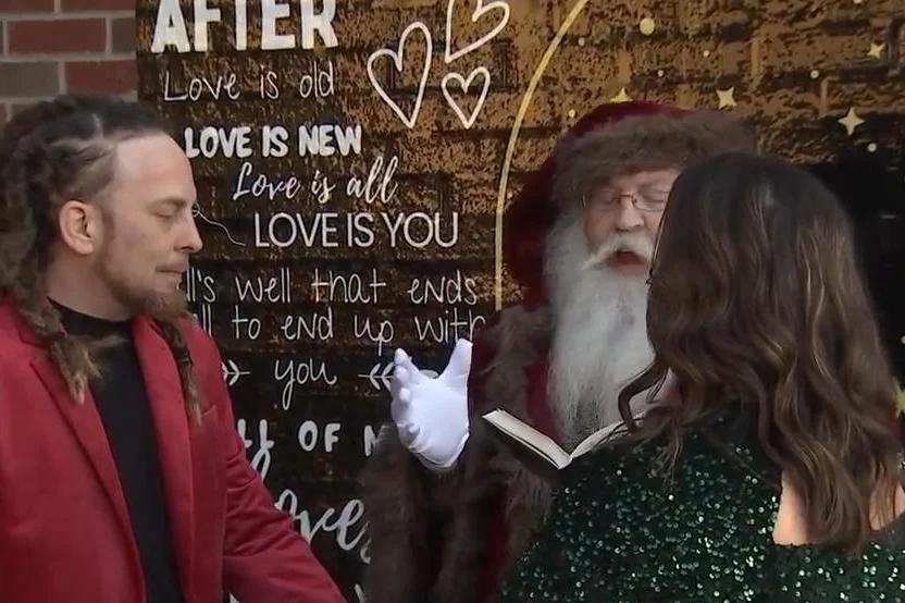 Watch: Santa Claus presides over day of weddings ahead of Christmas [Video]