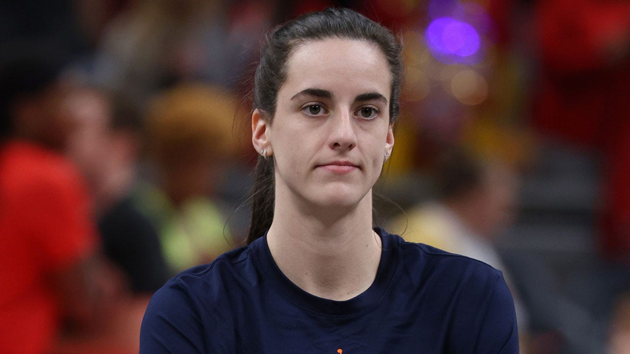 Caitlin Clark says college transfers should sit out a year amid ‘egregious’ recruiting tactics [Video]