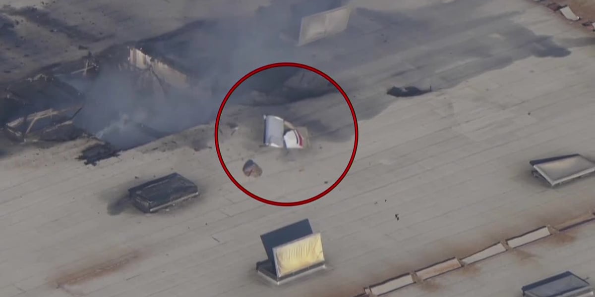 Scene video: Small plane crashes into commercial building in California