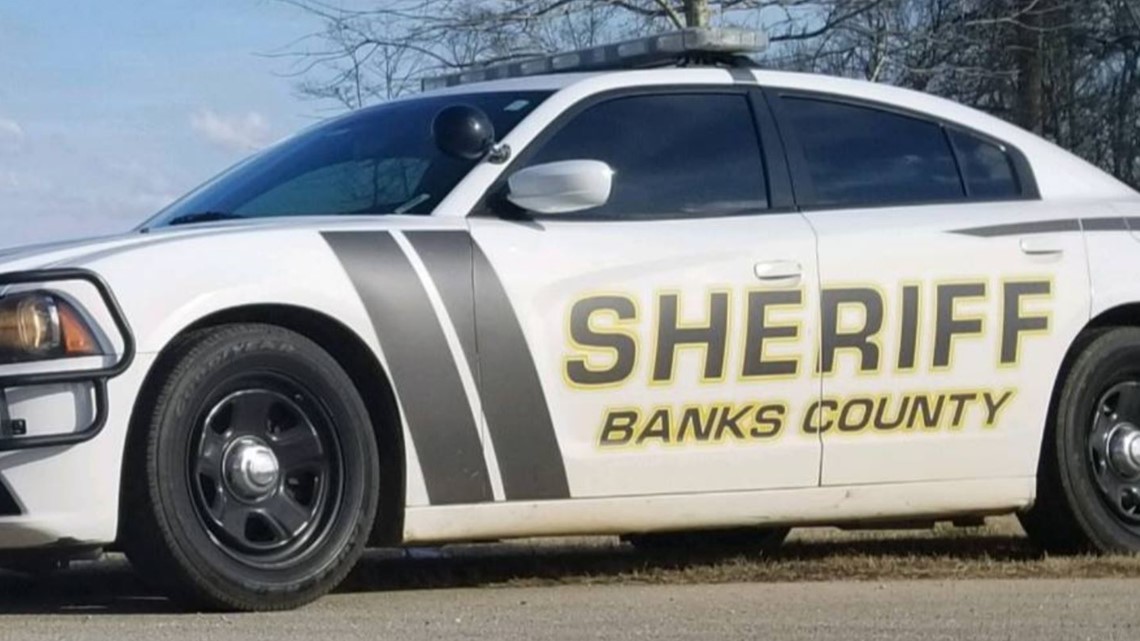 Banks County deputy crash near Steve Reynolds Industrial Parkway [Video]