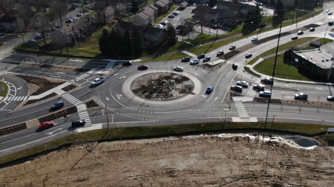 Drivers frustrated with 96th Street and Allisonville Road roundabout [Video]