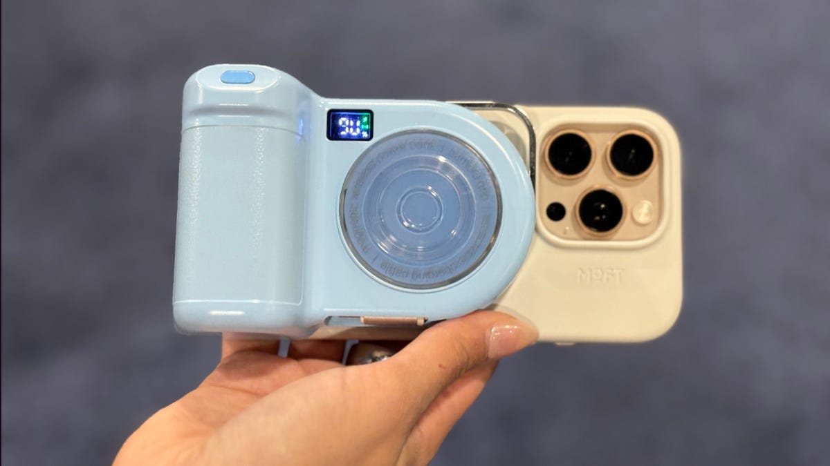 This MagSafe accessory transforms your iPhone into a point-and-shoot camera (sort of) [Video]