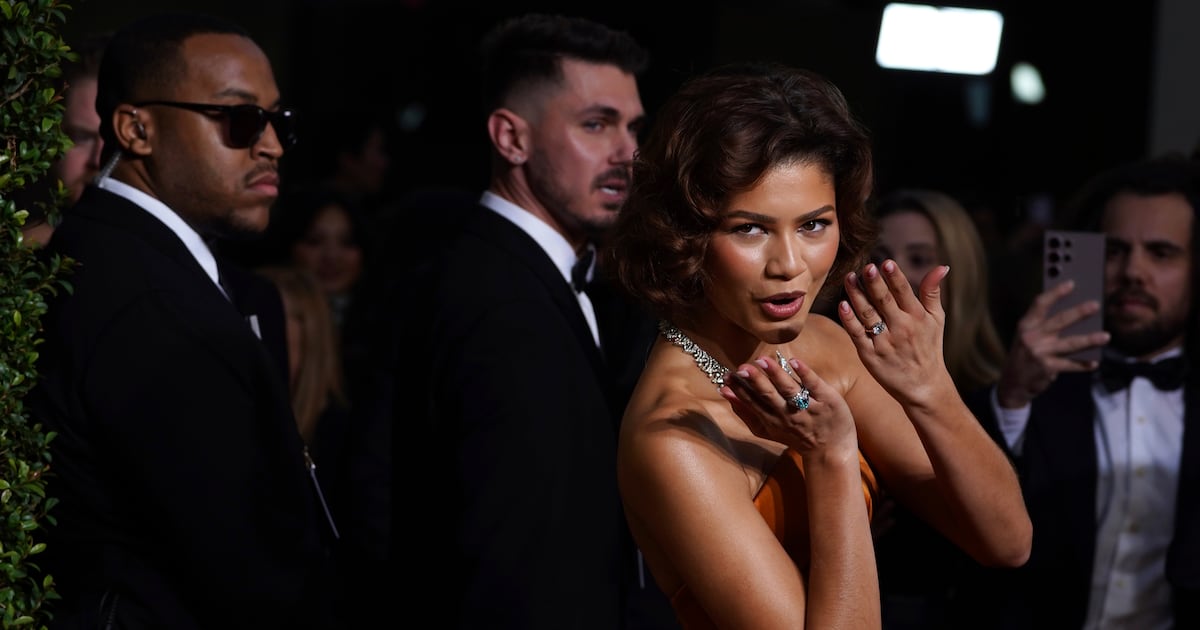 Zendaya sparks engagement speculation at Golden Globes with a sparkling ring  Boston 25 News [Video]