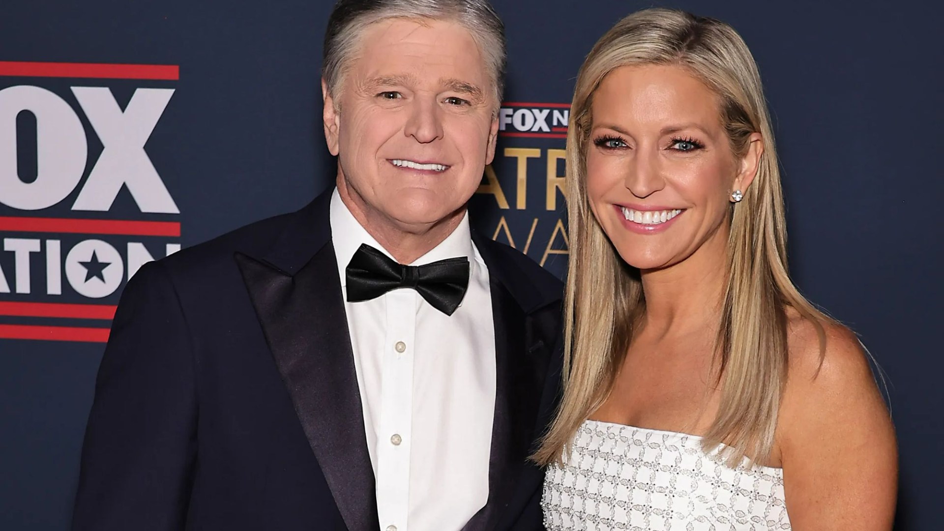 Inside Fox News star Ainsley Earhardt’s engagement with Sean Hannity as host gushes over Christmas proposal [Video]