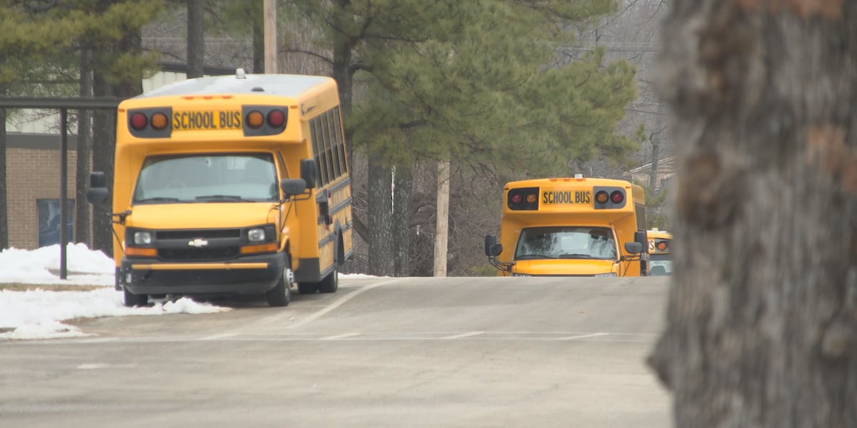 How metro Atlanta schools prepare for winter weather, possible closures [Video]