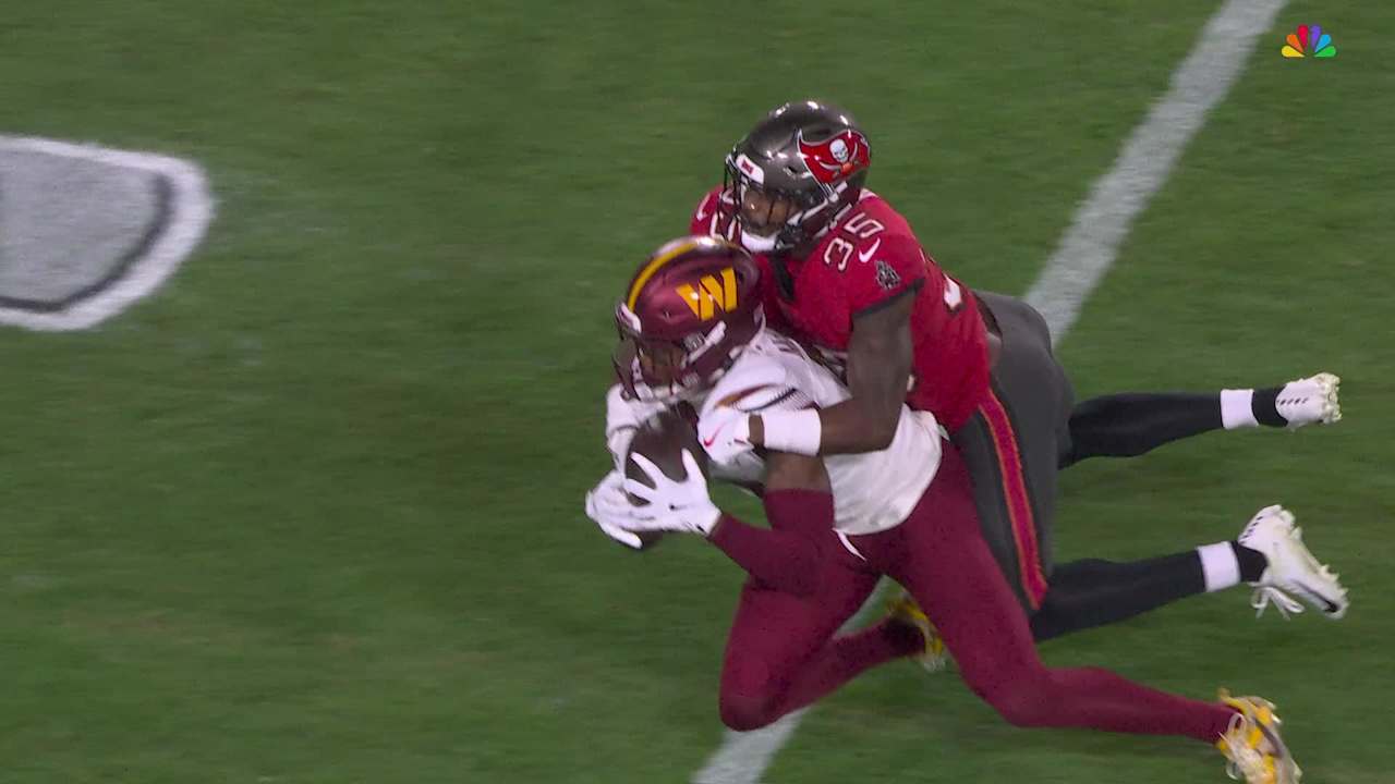 Jayden Daniels drops 35-yard dime to Terry McLaurin for a first-down pickup [Video]