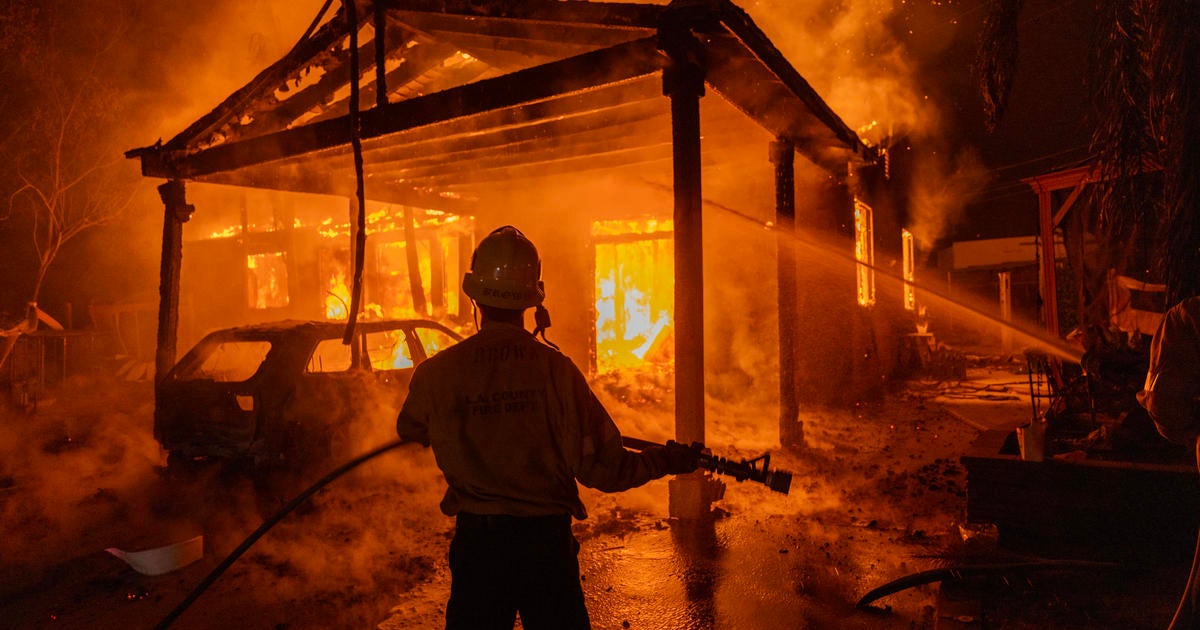 Los Angeles residents hire private firefighters to save their homes. Here’s what they cost. [Video]