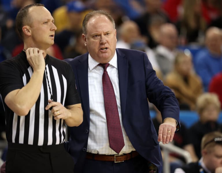 Greg Gard, players discuss 85-83 loss to UCLA [Video]